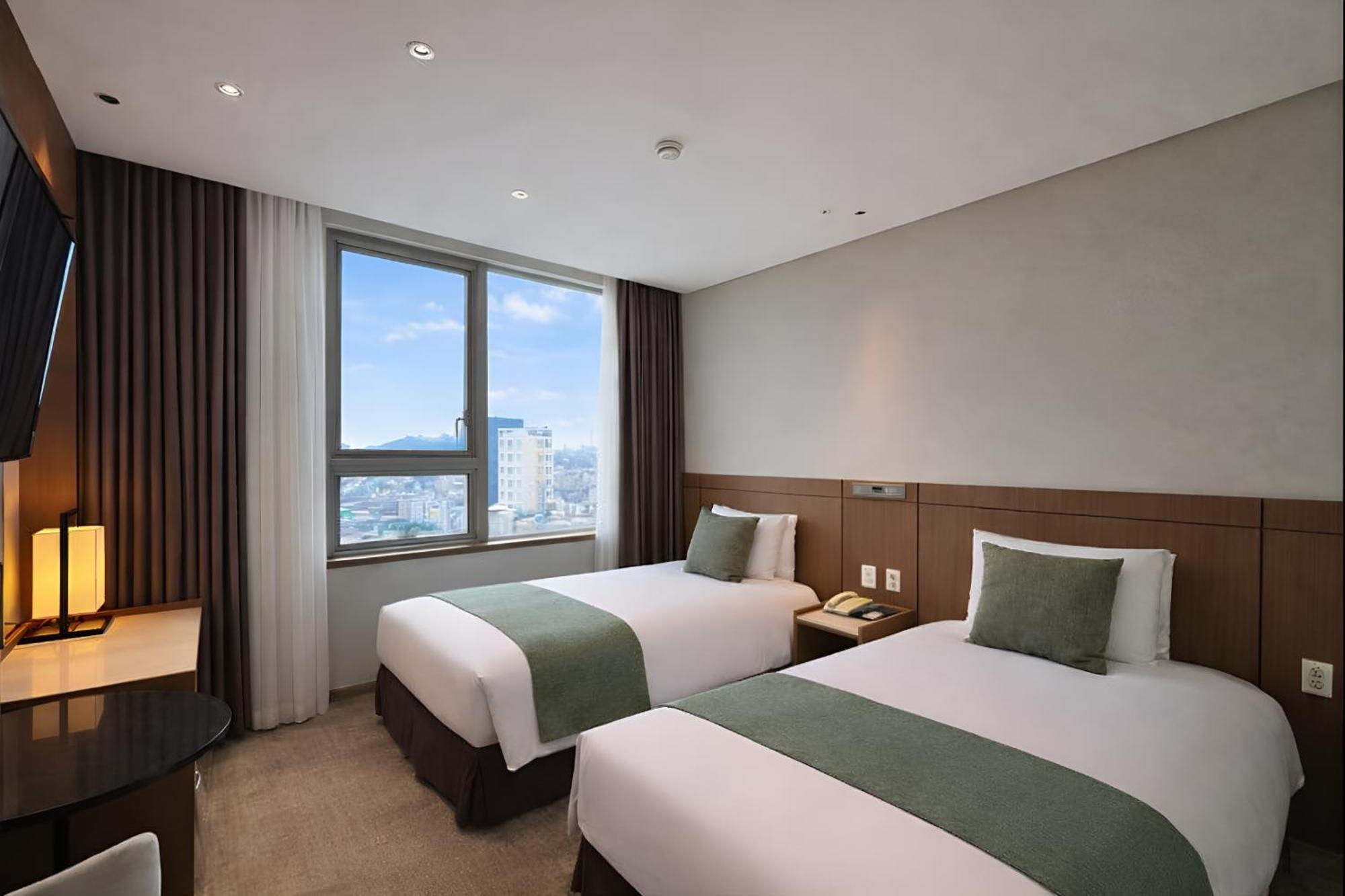 Standard Twin Room